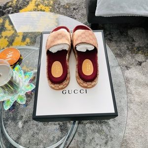 COPY - Gucci platform slides